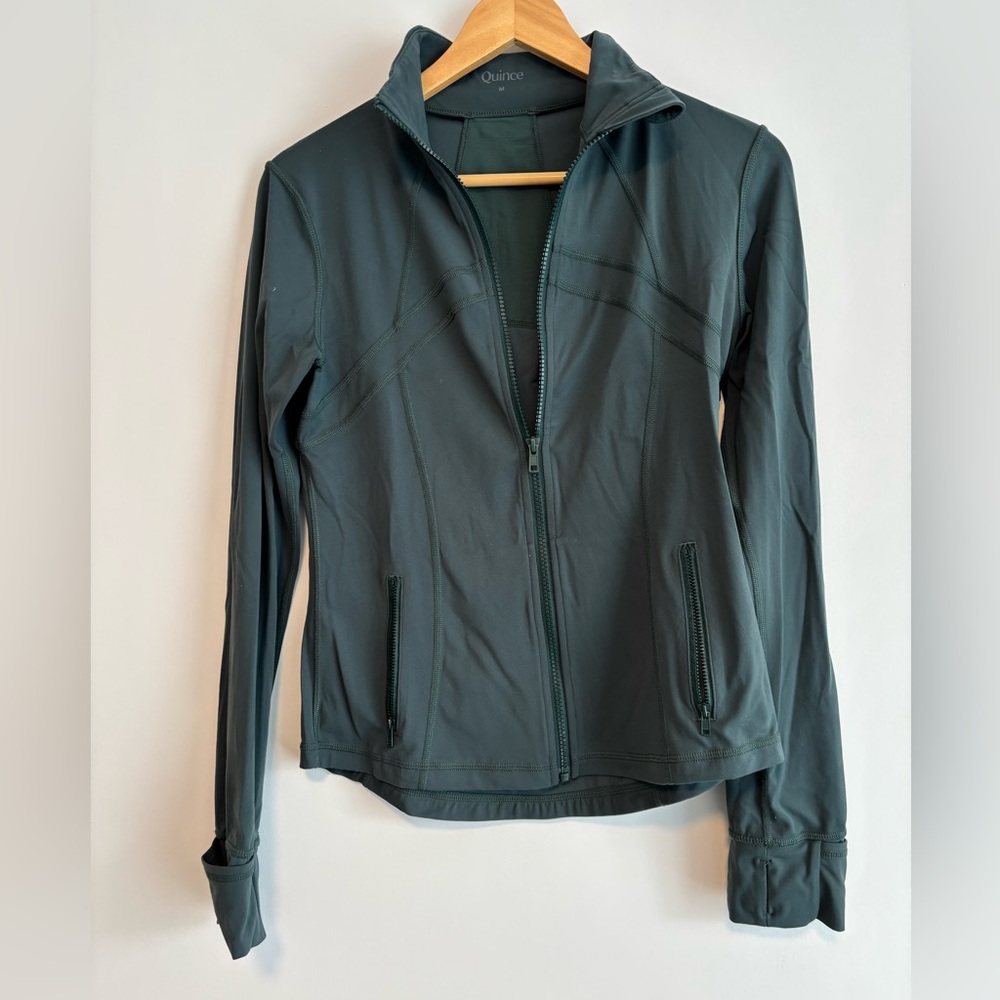 Quince forest green zip-up workout jacket in M